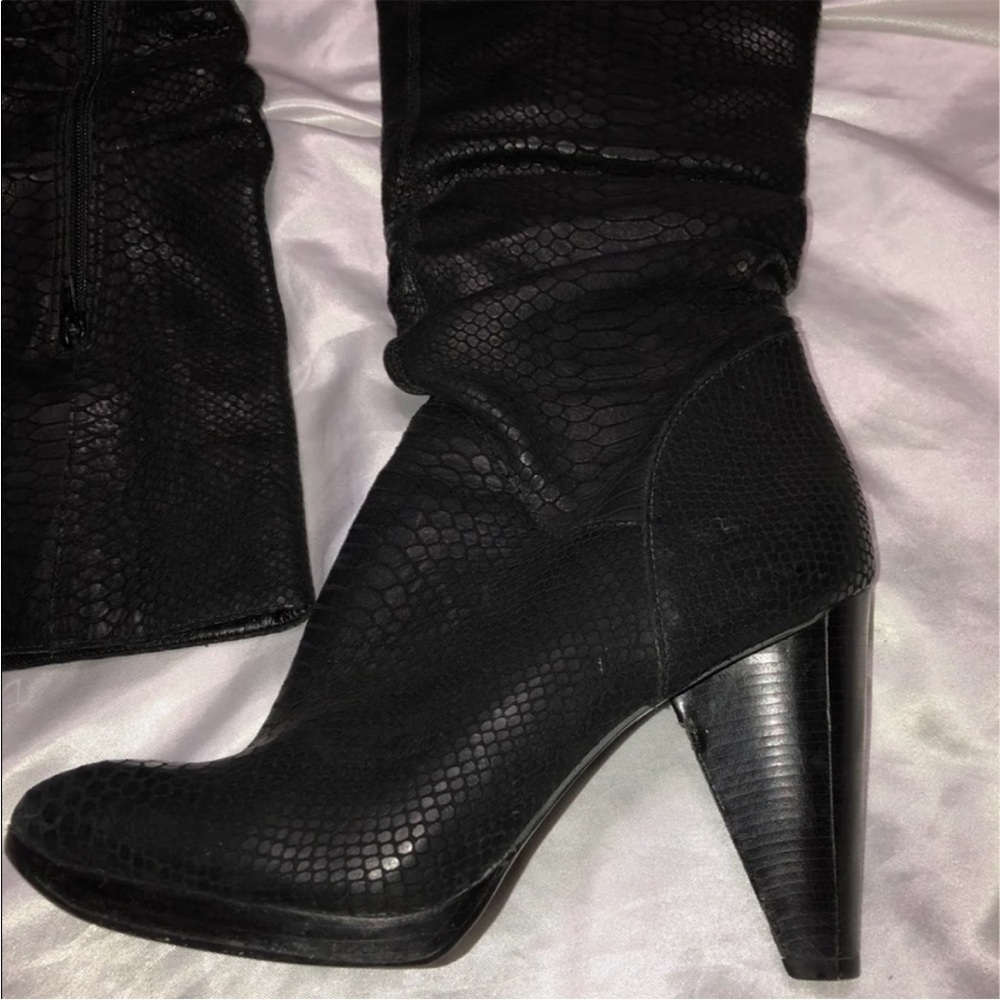 Carlos by Carlos Santana 8.5 Long Black Boots Snakeskin textured